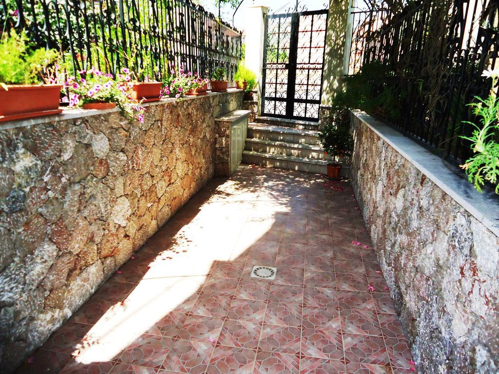 Ciuscia Bed & Breakfast Calatabiano Exterior foto